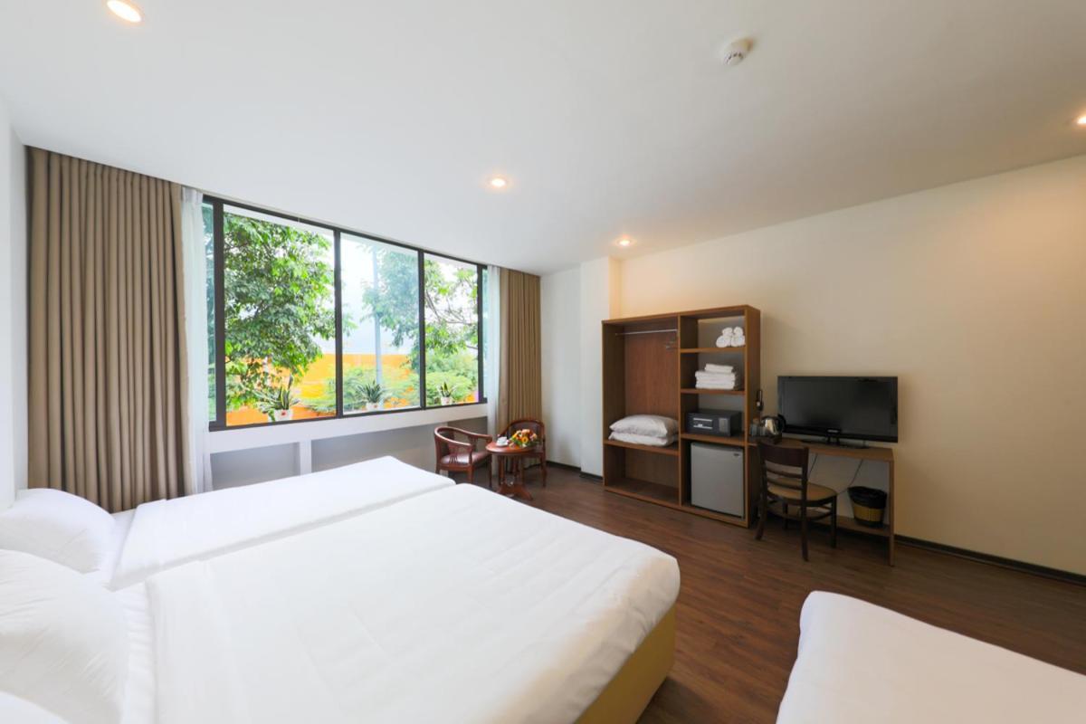Vitalis Riverside Hotel Дананг Екстер'єр фото